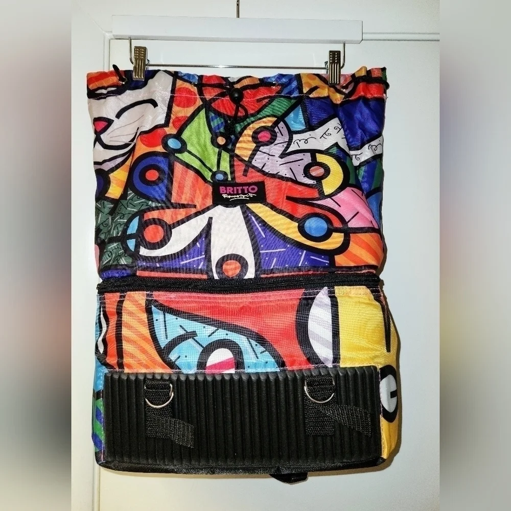 Romero Britto Pop Art 2-in-1 Drawstring Backpack & Insulated Lunch Bag